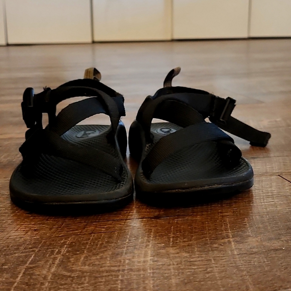 Chaco black sandals Z strap kids size 3 water shoes